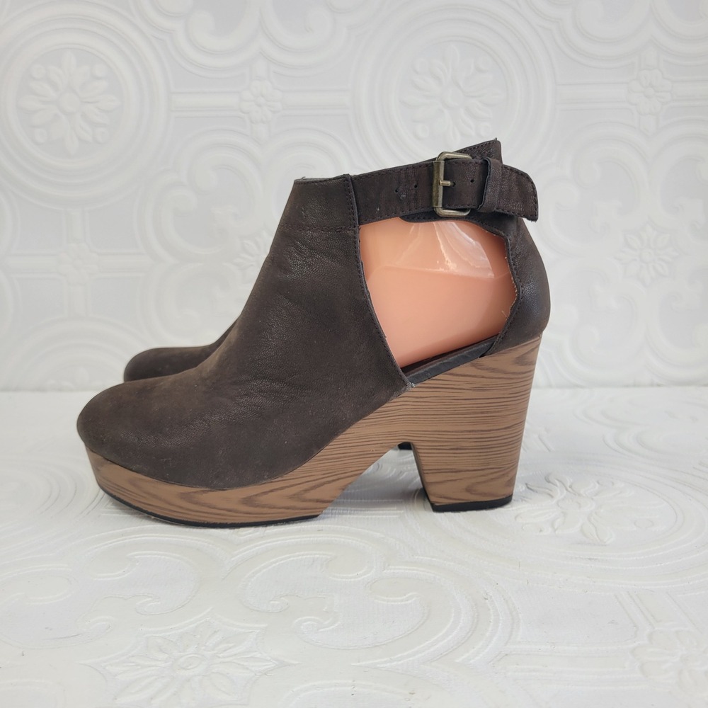 Natural Reflections‎ Womens Booties Brown Faux Suede Wooden Wedge Heel Size 7